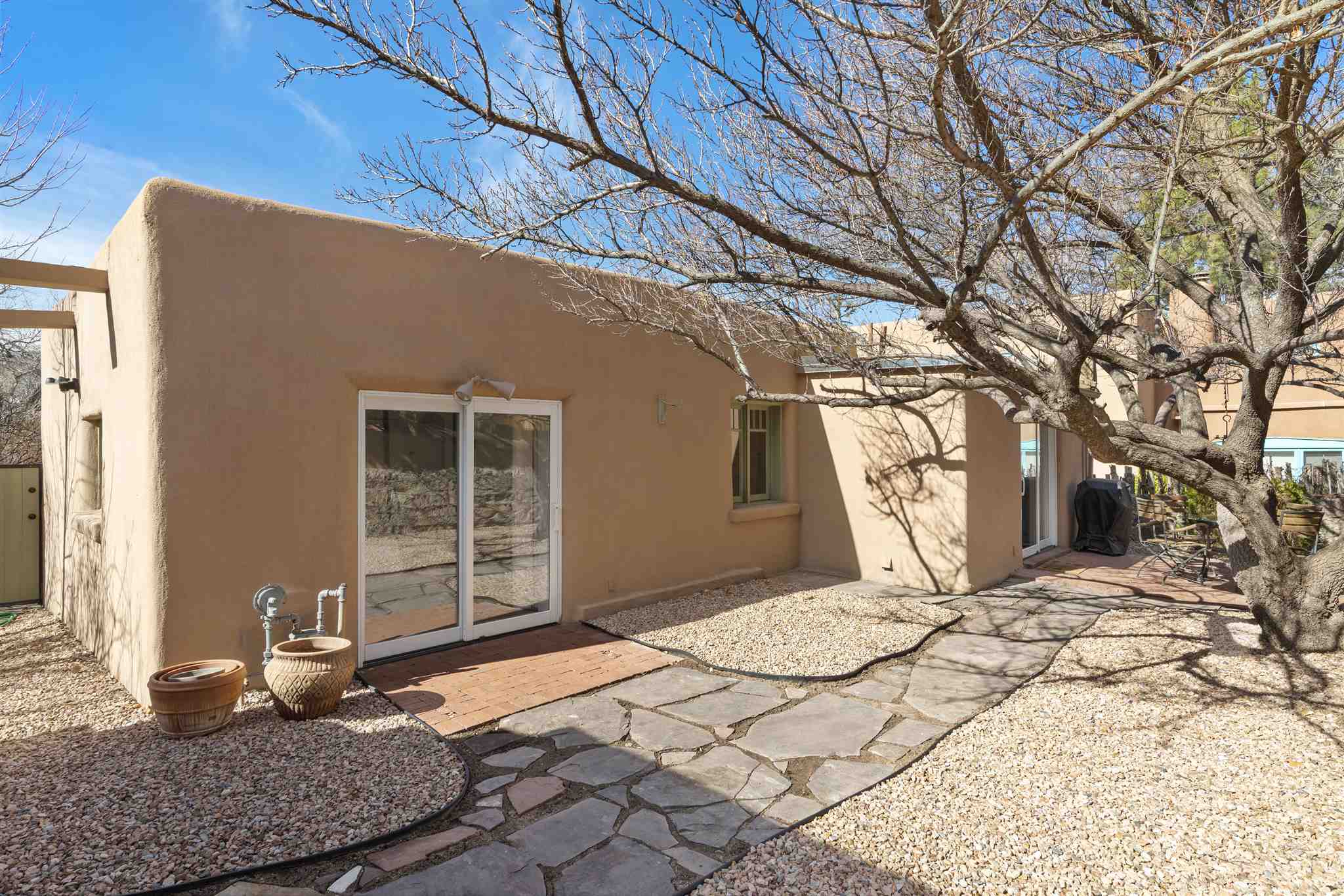 637 E Alameda, Santa Fe, NM, 87501 MLS 202000952